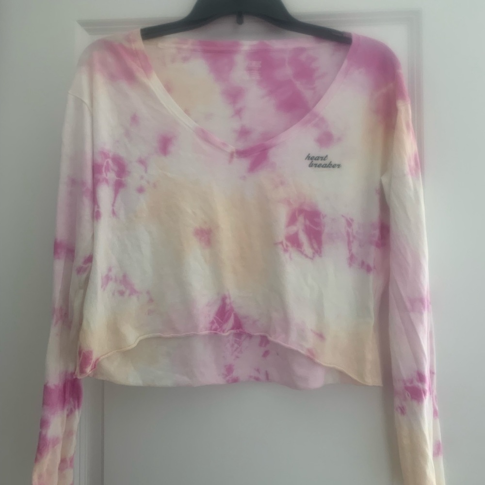 PINK tie dye long sleeve Heart breaker top